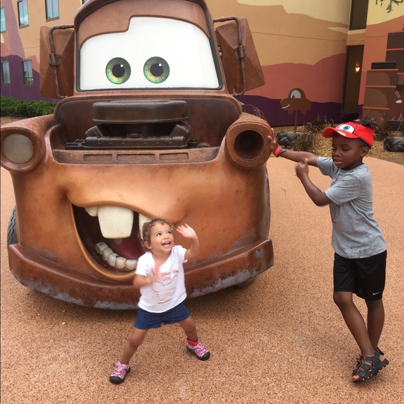 Meet your Posher, Heather - Picture 1 of 1